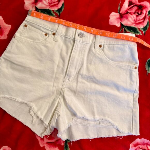 Levi’s High Rise Cutoff Denim Shorts Women’s Size 30 White Frayed Hem - Picture 6 of 10